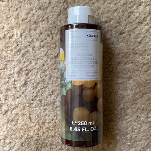 Korres Renewing Body Cleanser - Santorini Grape